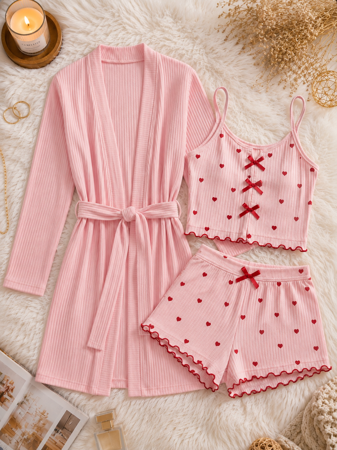 Ensemble Pyjama 3 Pièces Cœurs –  peignoire & Top, Short